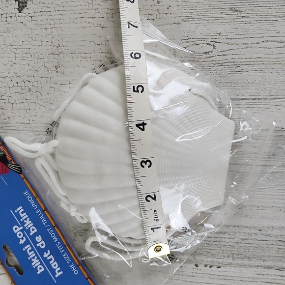 Hard plastic white shell bikini top Hawaiian costume NEW One Size fits Many - Picture 3 of 5
